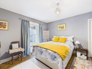 Bedroom- click for photo gallery